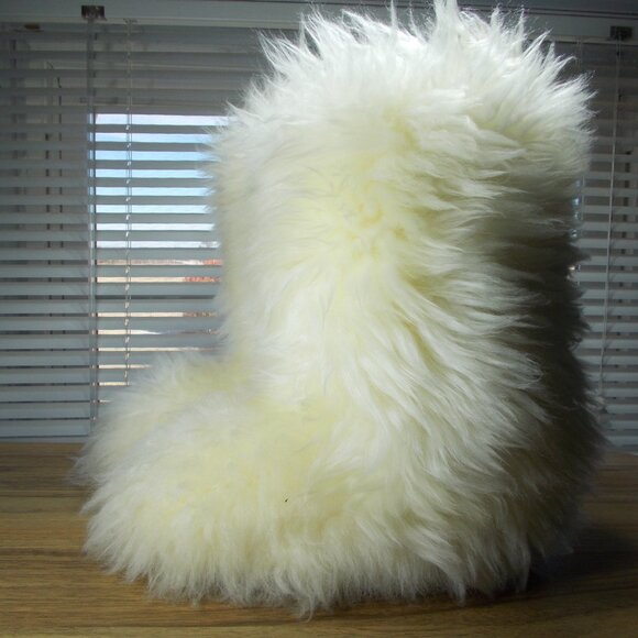 UGG Fluff Momma Ski Apres Furry Women's Boots Size 6 - Picture 2 of 7